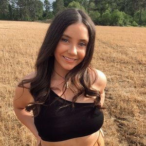 Meet your Posher, Ashlie